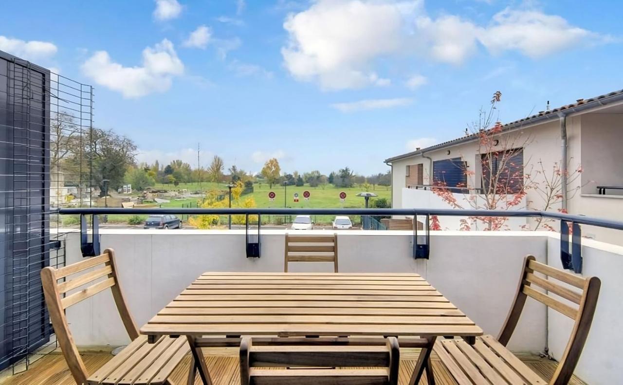 Le Lamartine - T3 Dans Un Parc Frouzins Extérieur photo